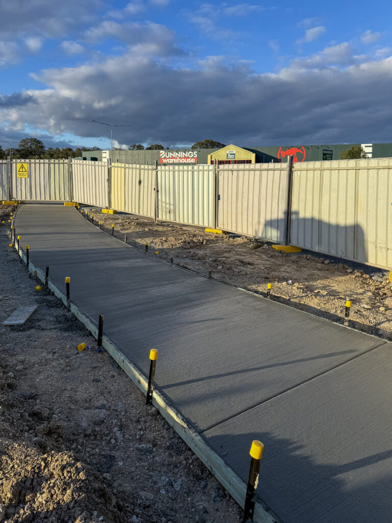 Concrete shed slab and apron poured on a Gold Coast property